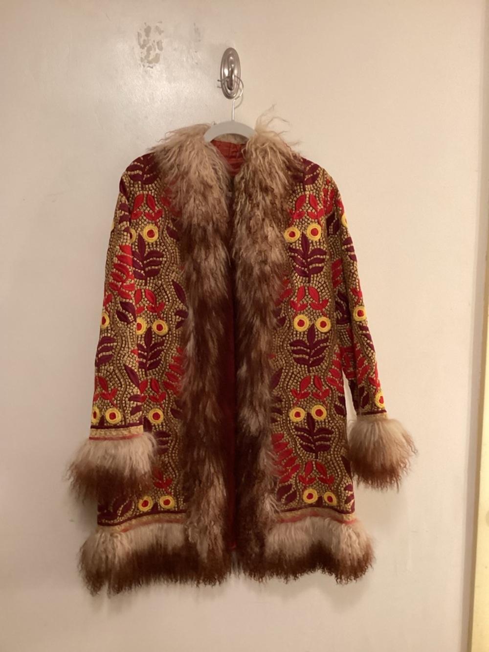 Anna Sui Vintage Fur Coat (Fall/Winter 1998 Ready-to-Wear Collection) - Picture 4 of 11